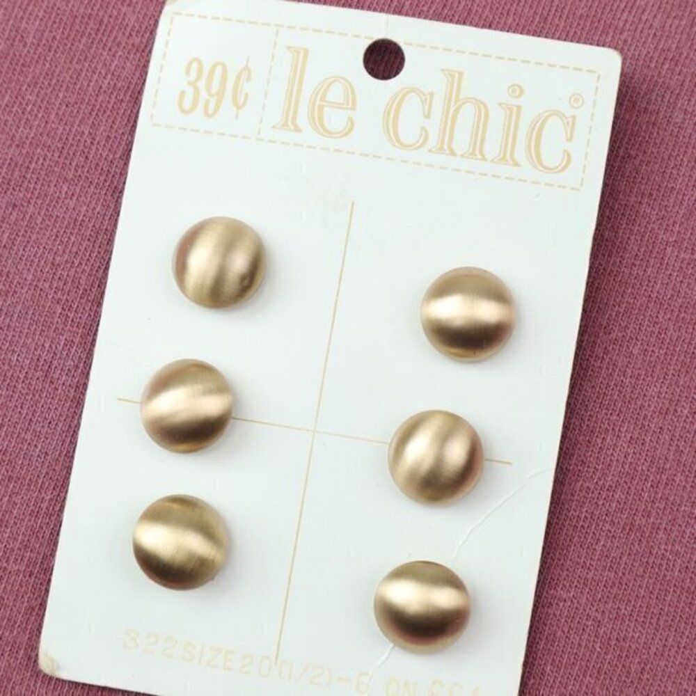 Vintage Le Chic Buttons Size 20 1/2" Gold Clothing Project Sewing Original Card